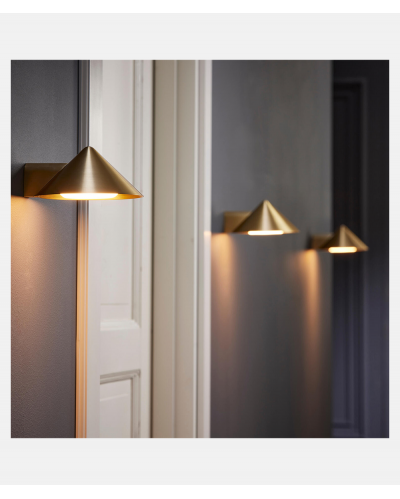 Grasp Wall Lamp - solid brass